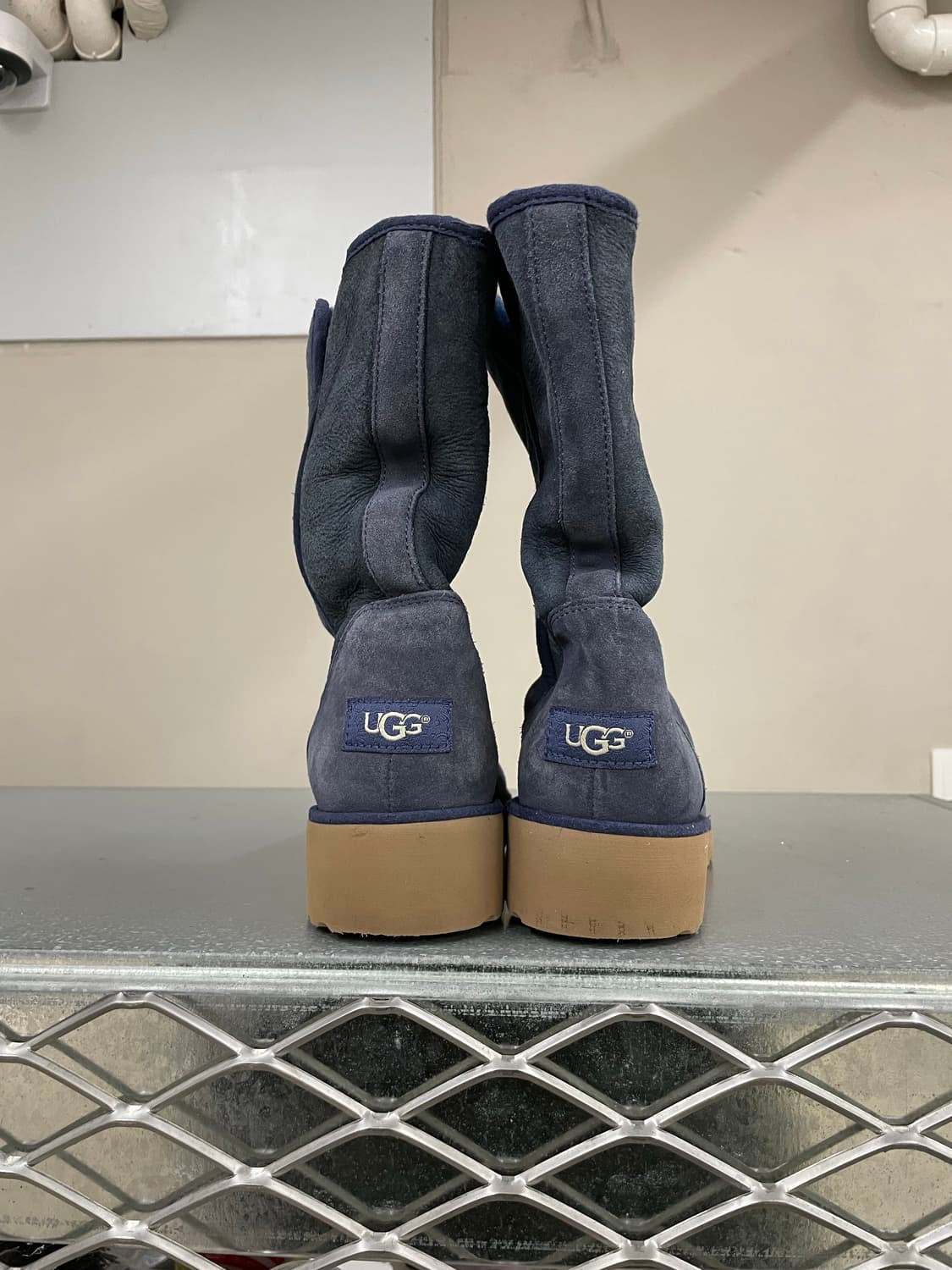 어그 에이미 스웨이드 부츠 250 상품이미지3