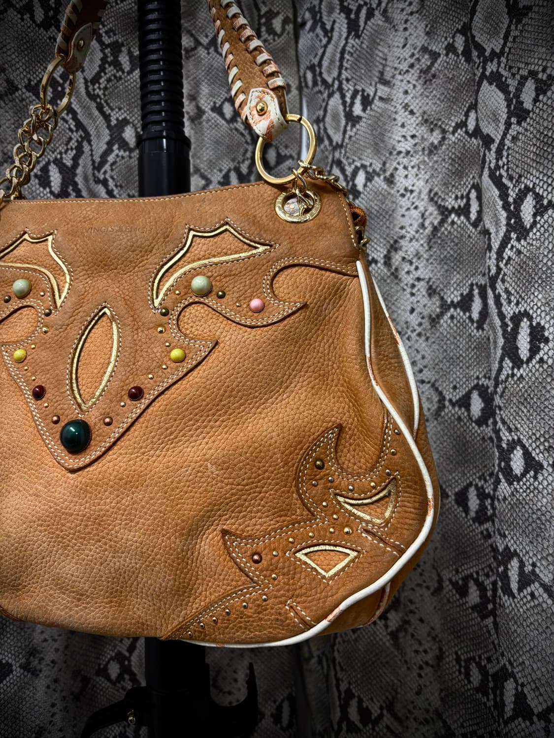 VINCIS BENCH Tribal ethnic Studded Leath 상품이미지4