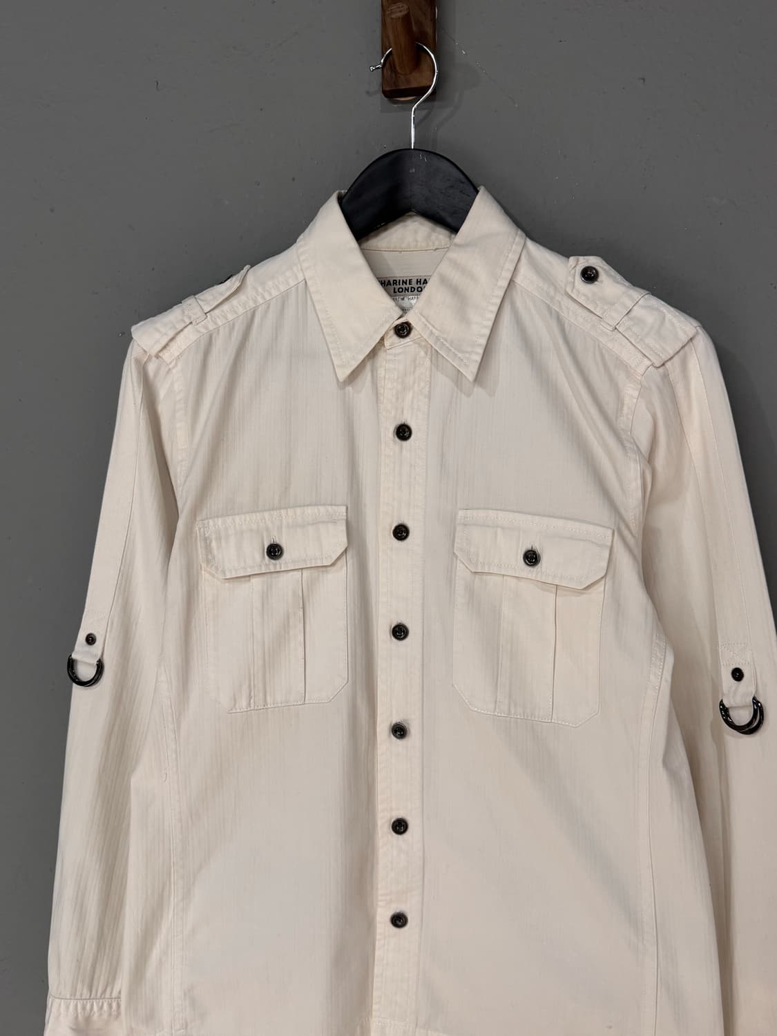 캐서린 햄넷 화이트 디테일 셔츠 상품이미지2