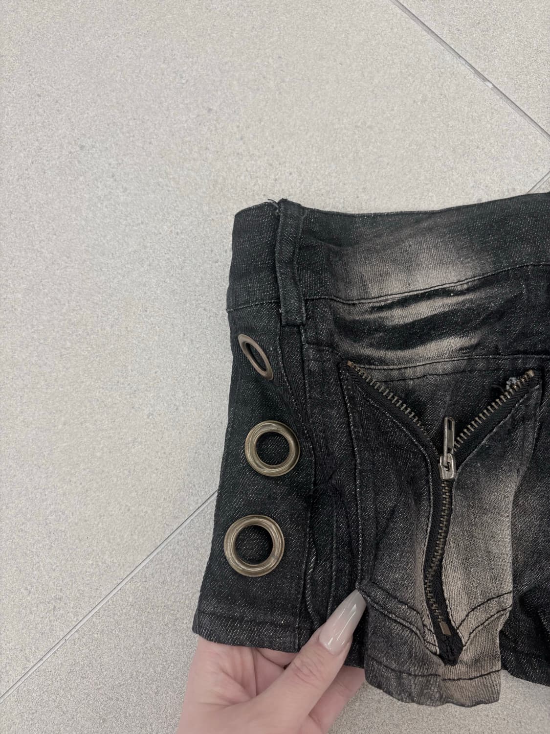 흑청 데미지 지퍼 숏츠 상품이미지4