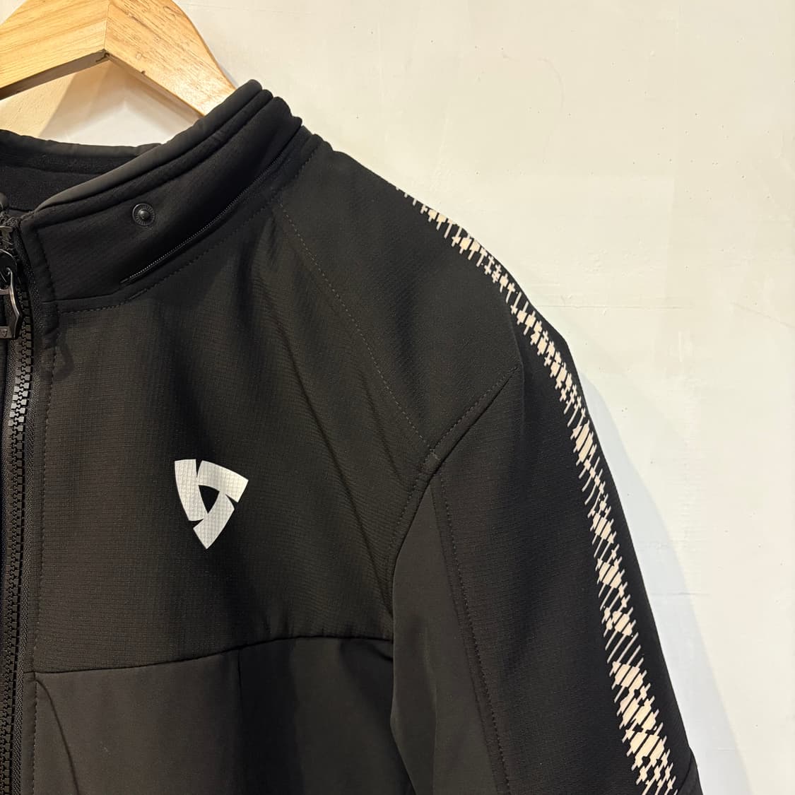 레빗 바이커 블랙 상품이미지4