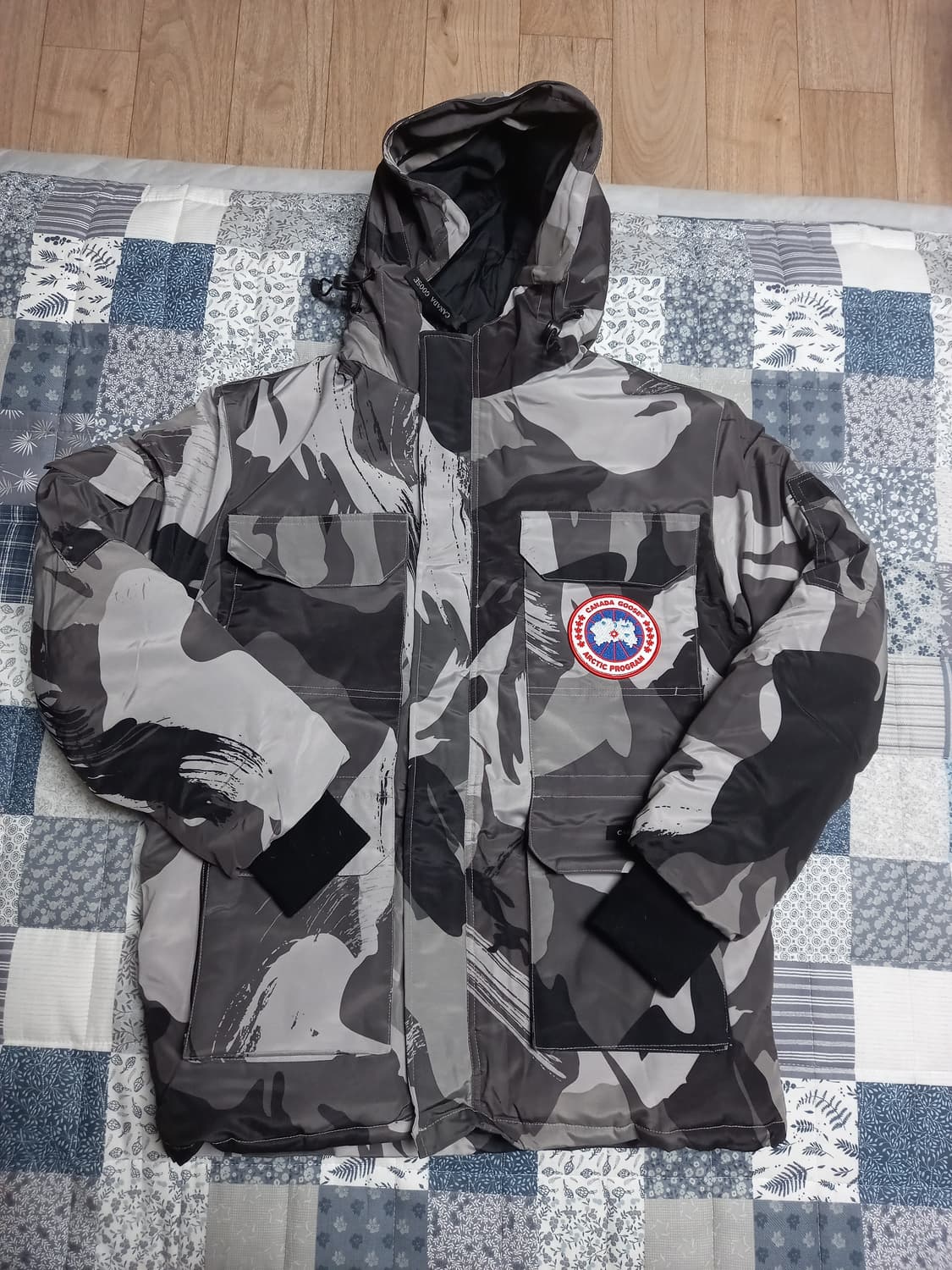 캐나다구스 익스페디션 카모  m(실용100~105) 상품이미지1