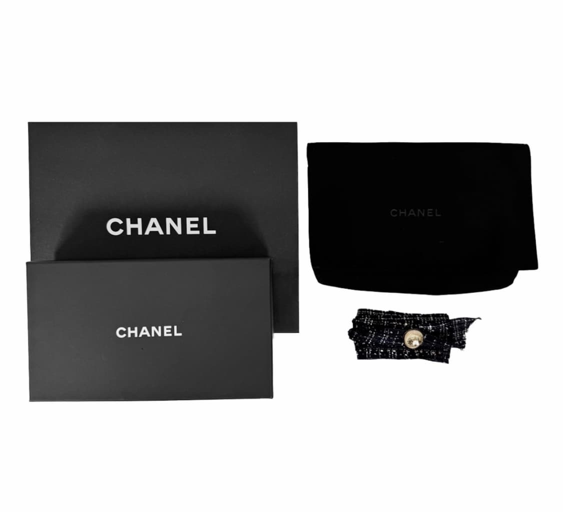 샤넬 여성 램스킨 한정판 골든볼 WOC 체인 숄더 크로스백 금장 화이트 상품이미지10