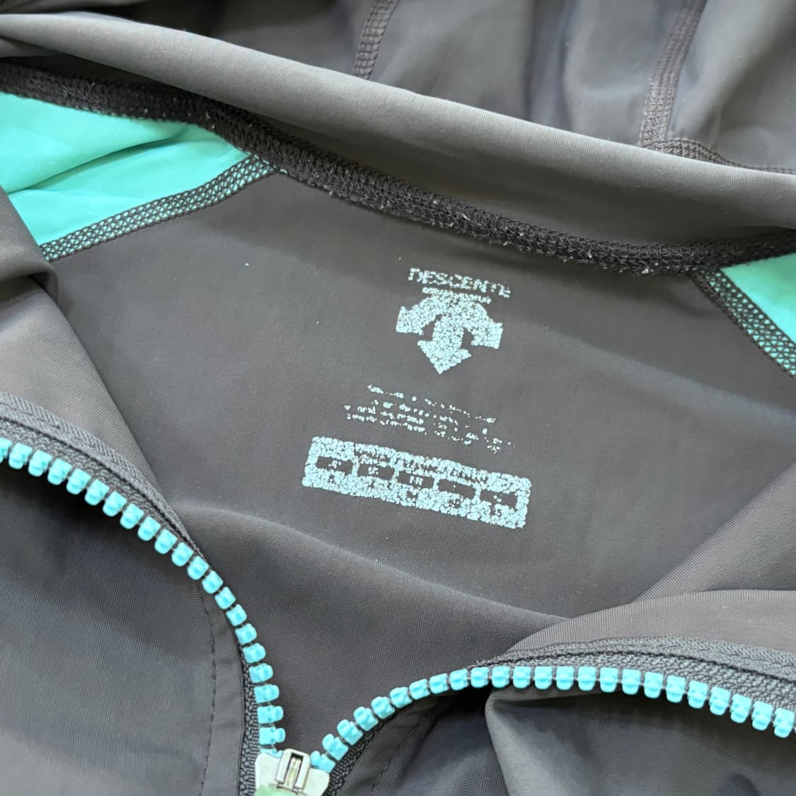 85 데상트 후드집업 0305E 상품이미지3