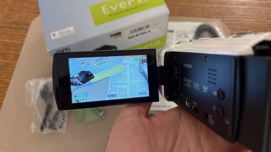 신품급 카리나  JVC 빈티지 캠코더 (GZ-E765) 상품이미지2