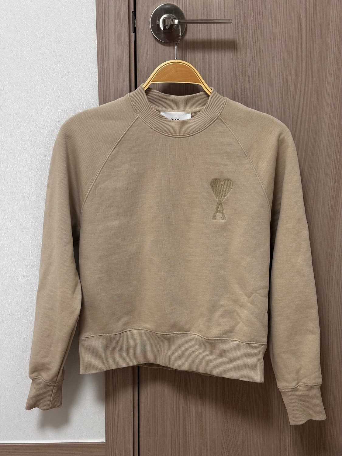 아미 톤온톤 하트로고 맨투맨 베이지 xs 상품이미지1