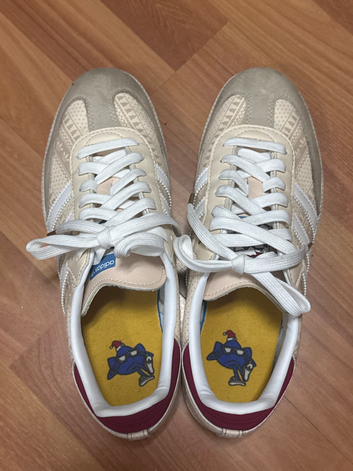 아디다스 삼바 원더 화이트 레거시 버건디 판매합니다. 상품이미지4