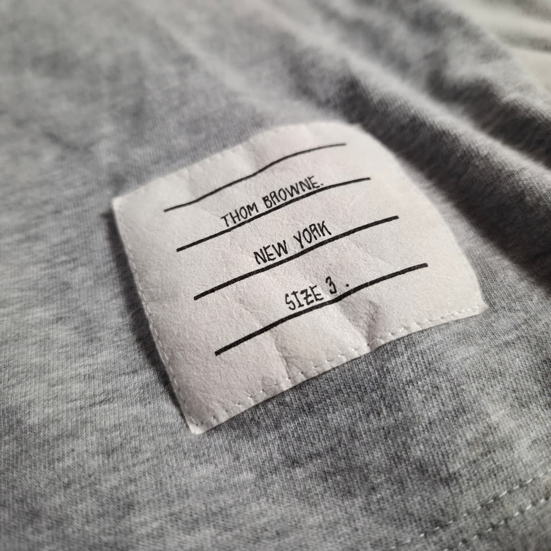 톰브라운 긴팔 티셔츠 상품이미지3