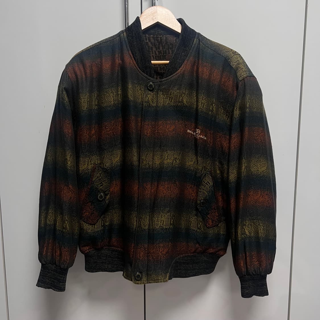 발렌시아가 리버시블 봄버 자켓 L 상품이미지3