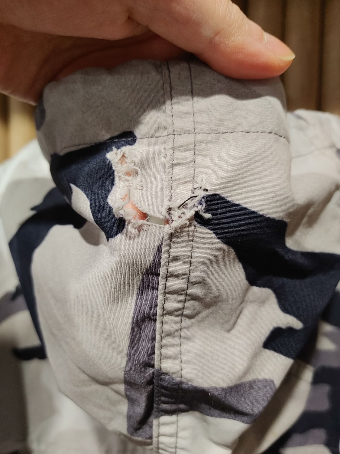 무배) 칼하트 카모 바람막이 아노락 자켓 - M 상품이미지8