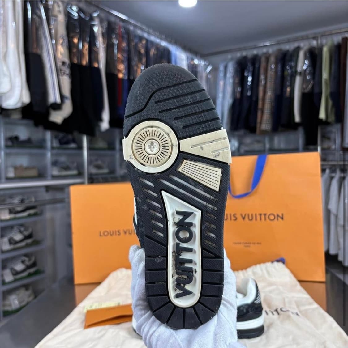 [리오브] 루이비통 LV 트레이너 데님 모노그램 스니커즈 상품이미지4