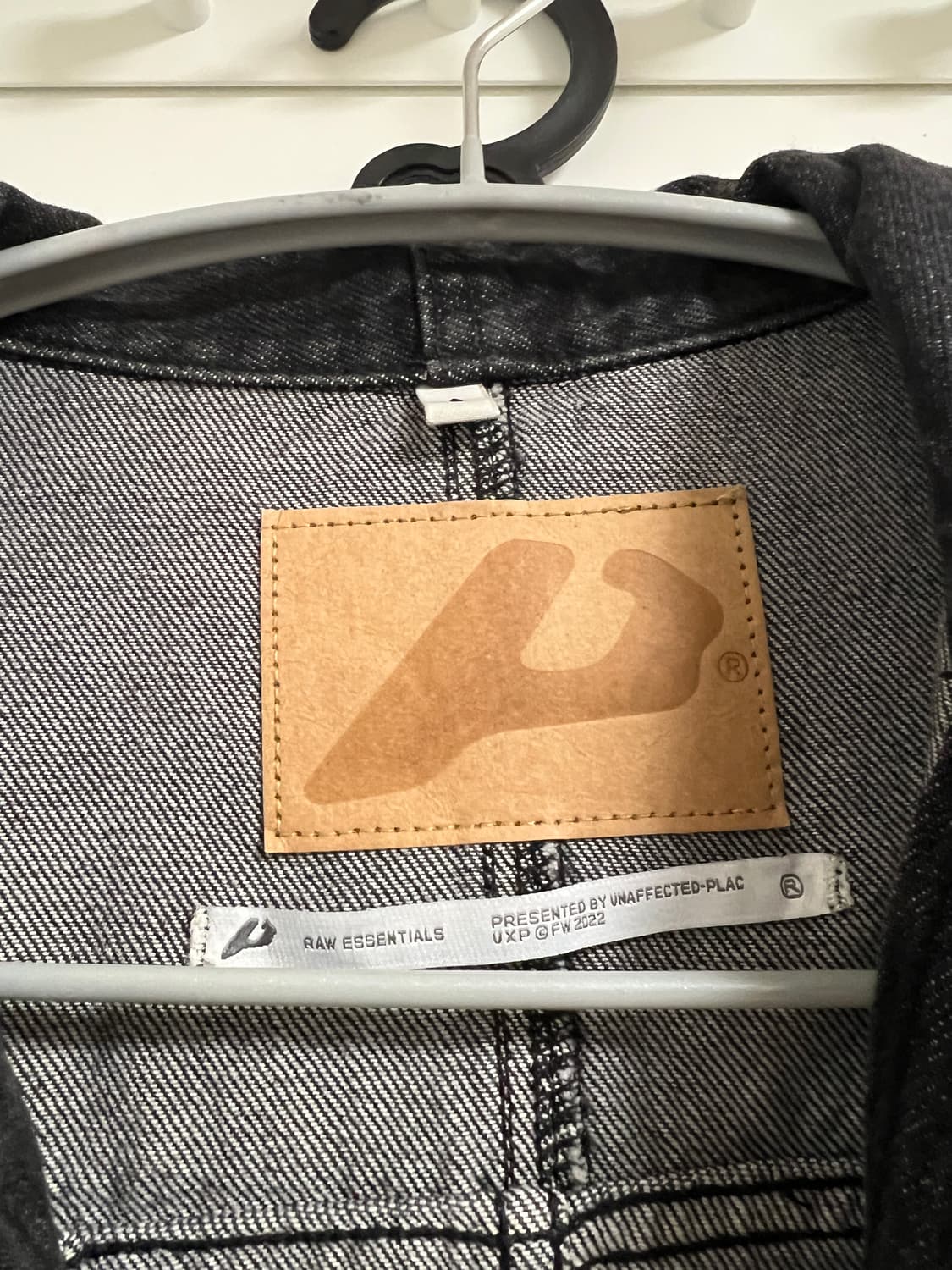 UNAFFECTED(언어펙티드) PLAC(플랙)의 트러커자켓 상품이미지2