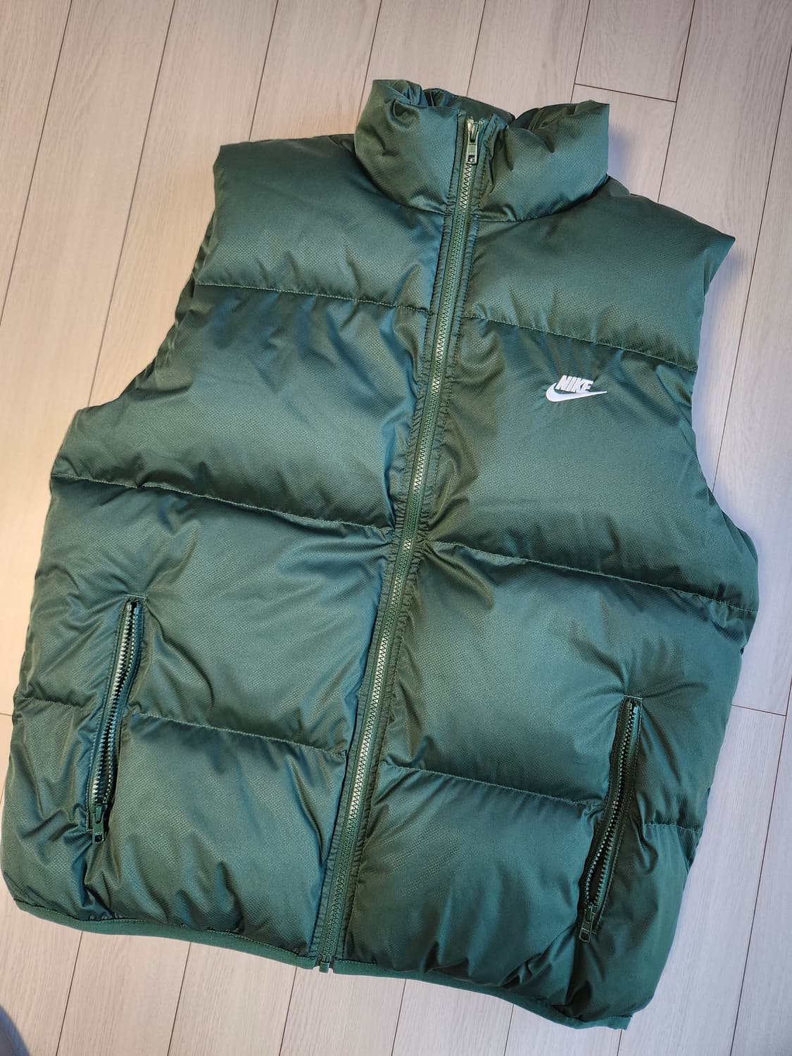 새상품급) 나이키 NSW 클럽 PrimaLoft® 남성 발수 패딩 베스트 상품이미지2