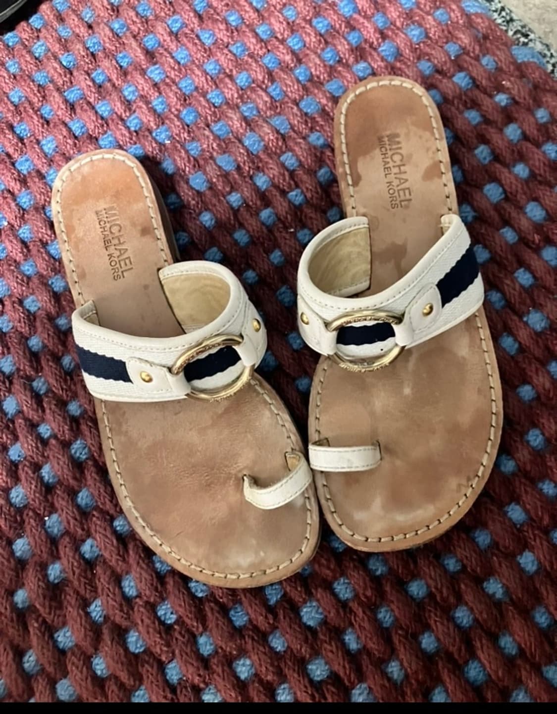 마이클 코어스 스트라이프 토 링 샌들 리조트룩 마린룩 쪼리 상품이미지2