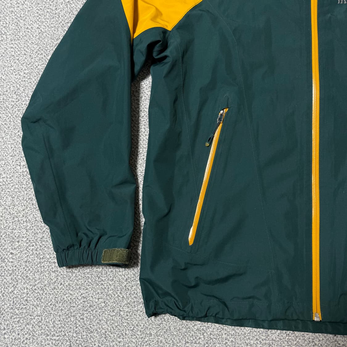 몽벨 고어텍스 바람막이 100 상품이미지5