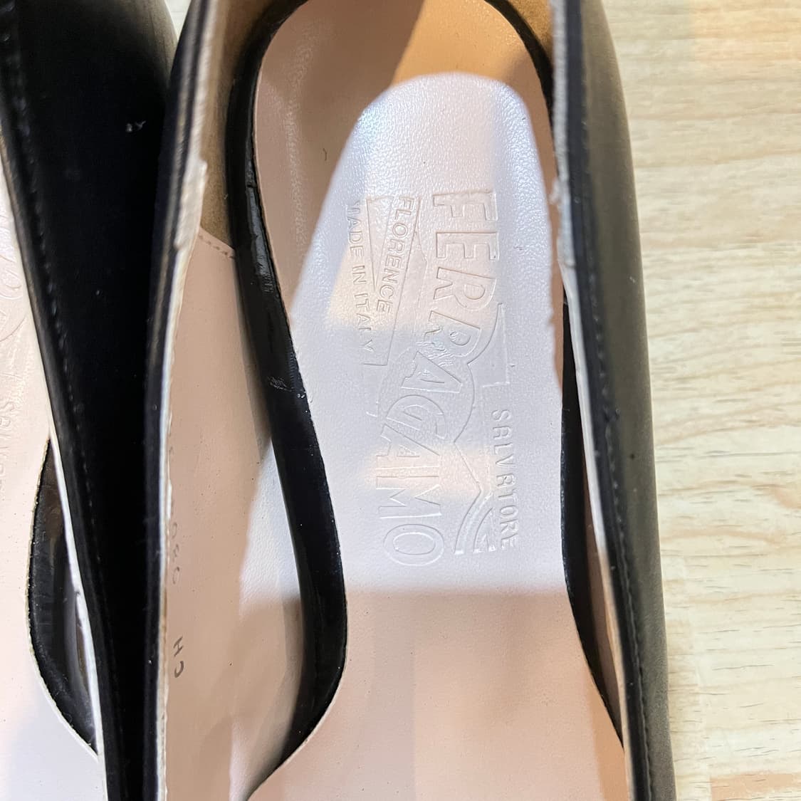 (230~235mm) 페라가모 바라리본 여성구두 EU36사이즈 상품이미지3
