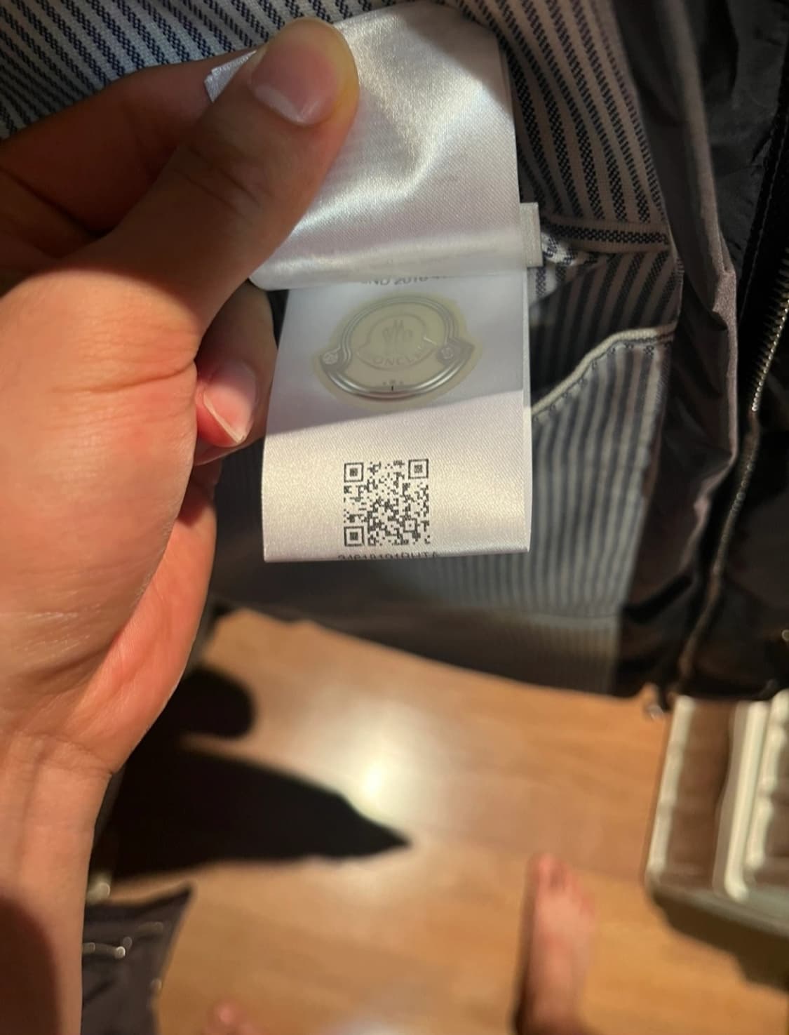 몽클레어x톰브라운 한정판 감마블루  1사이즈 상품이미지3