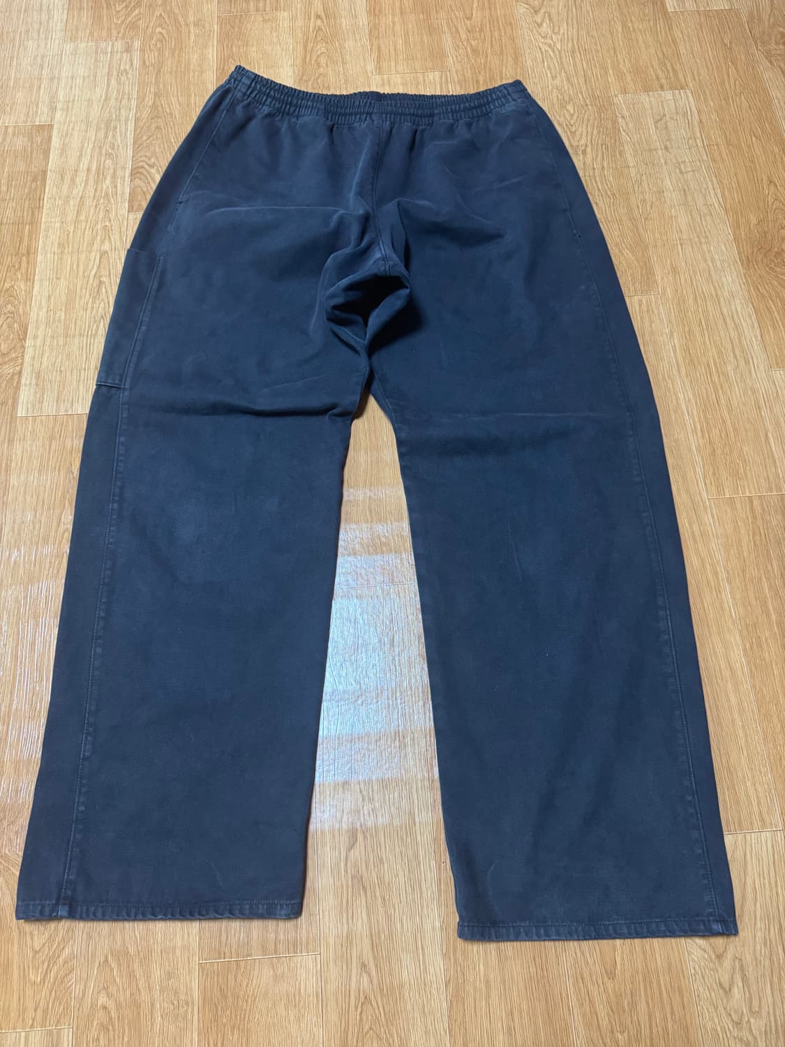 이지 갭 엔지니어드 바이 발렌시아가 사틴 카고 팬츠 블랙 상품이미지1