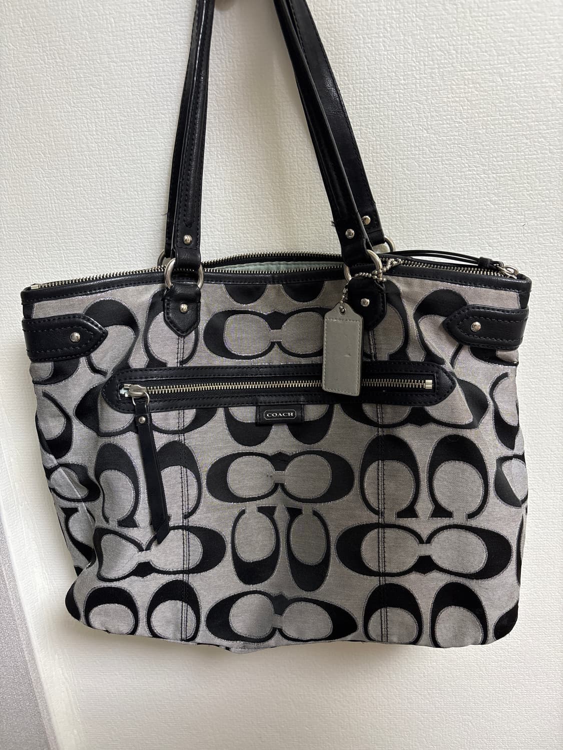 코치 블랙실버 가방 토트백 상품이미지1
