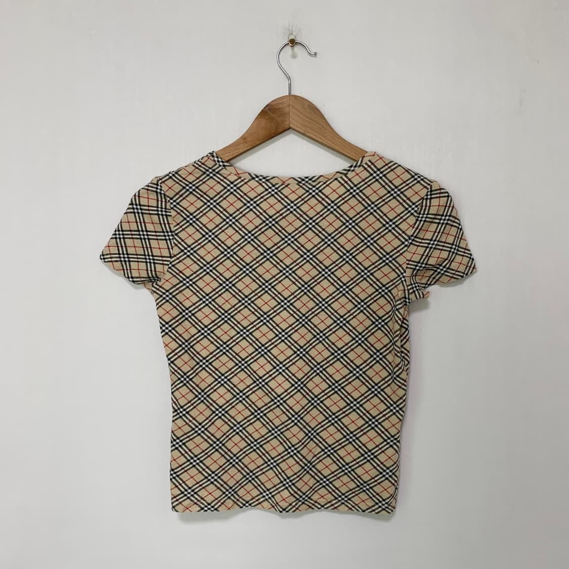 버버리 블루라벨 브이넥 노바 체크 반팔 크롭 슬림 딱붙 빈티지 티셔츠 상품이미지4
