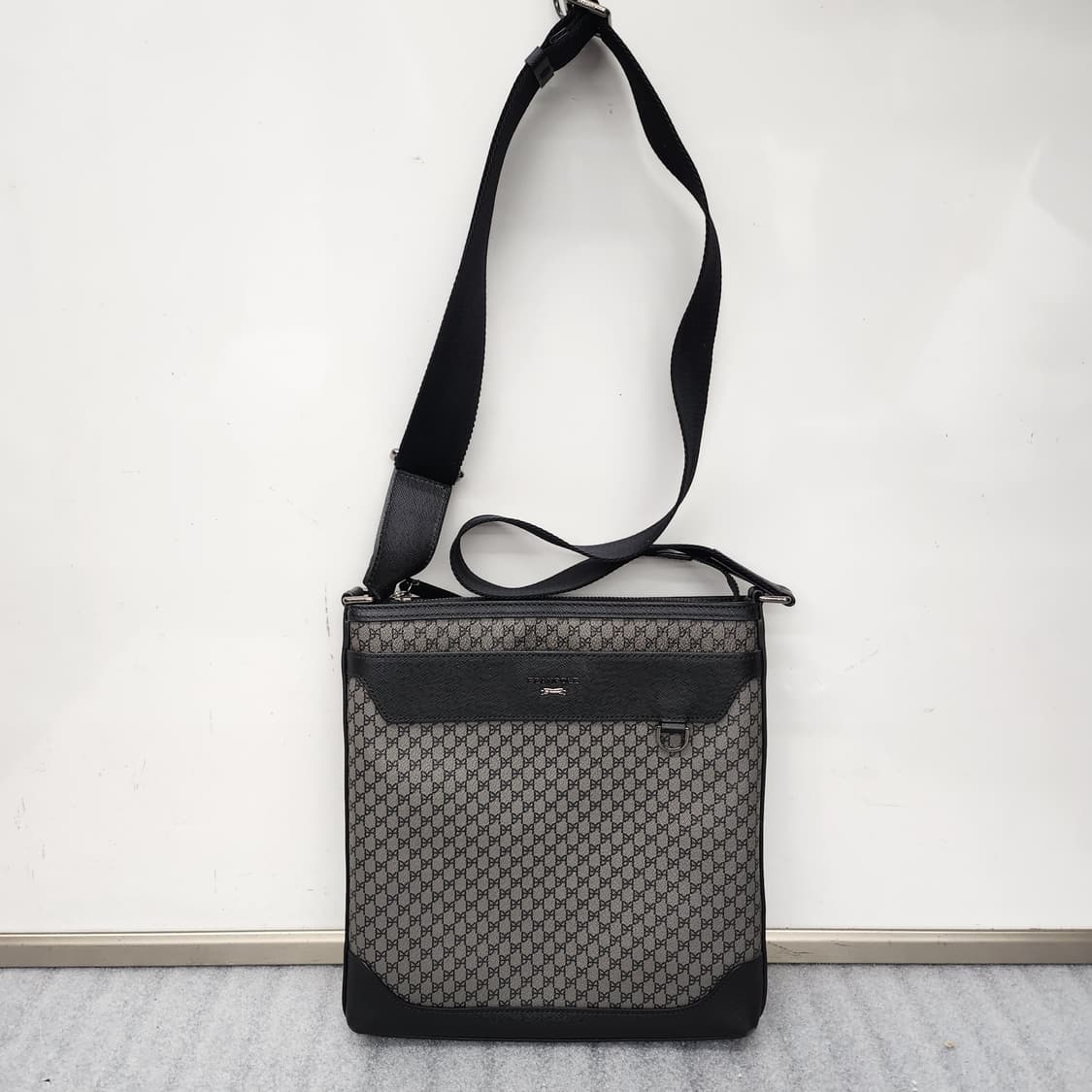 상태좋은 빈폴 정품 크로스백 28X26cm 상품이미지1