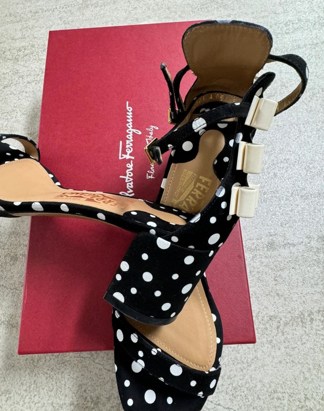 Ferragamo 페레가모 스트랩 도트 샌들 상품이미지4