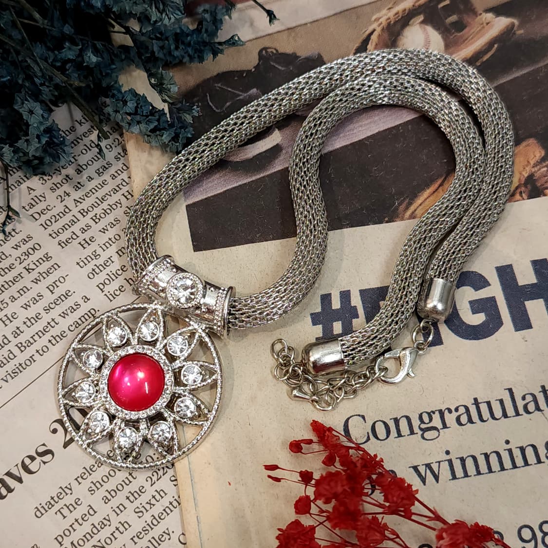 90s 프랑스 빈티지 목걸이 레드 크리스탈 플라워 펜던트 메쉬 목걸이 상품이미지2