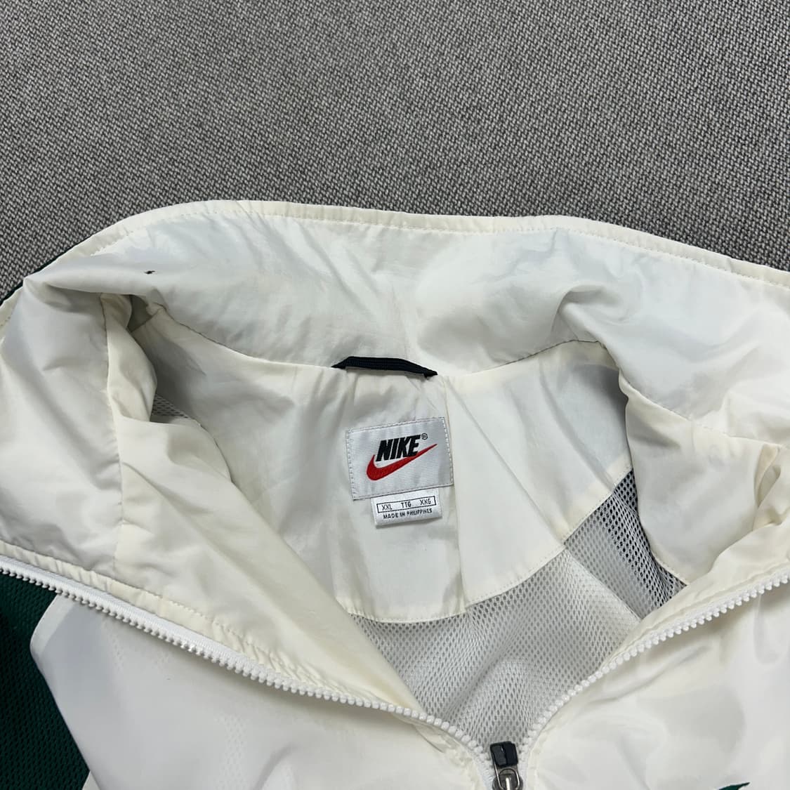 나이키 흰초 올드스쿨 빅스우시 바람막이(2XL) 상품이미지7