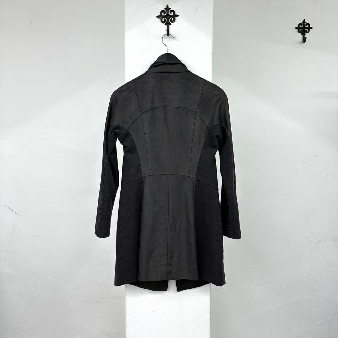 Chacoal python asymmetry jacket 상품이미지6