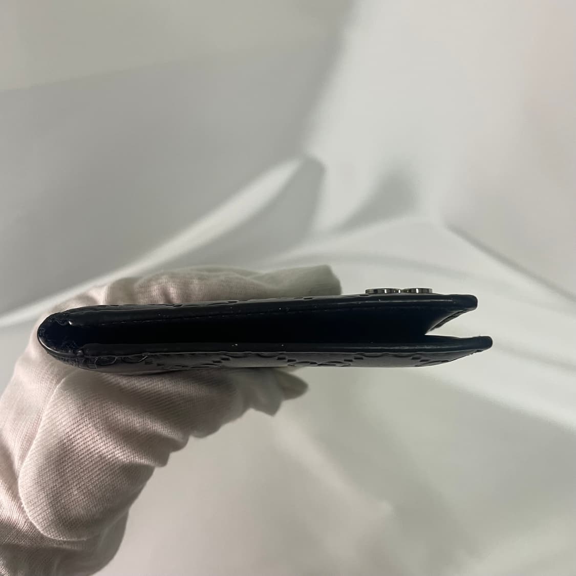 구찌 GG 엠보 반지갑 상품이미지6