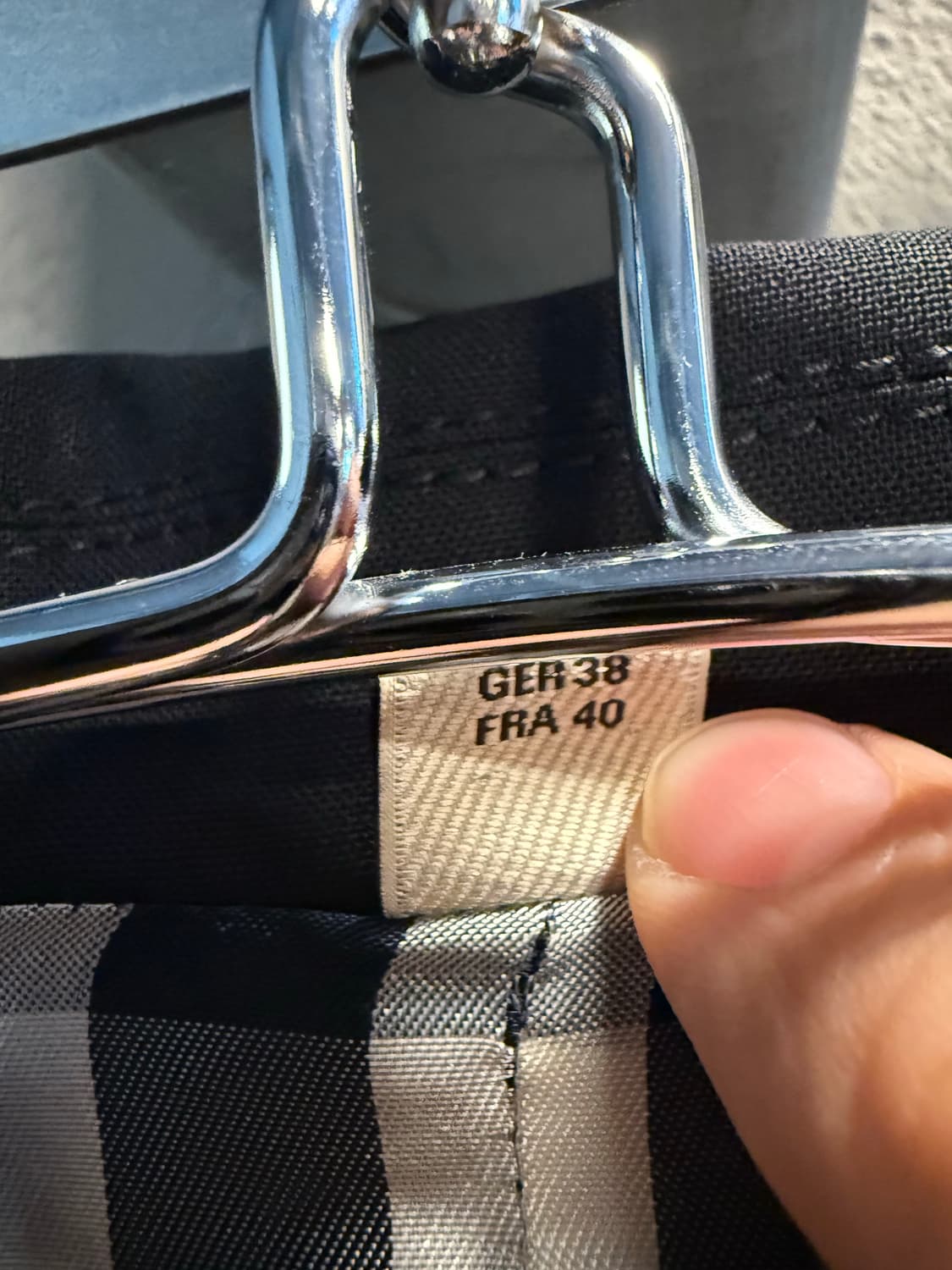 38 버버리 BURBERRY 런던 원버튼 테일러드 자켓 블랙 상품이미지5