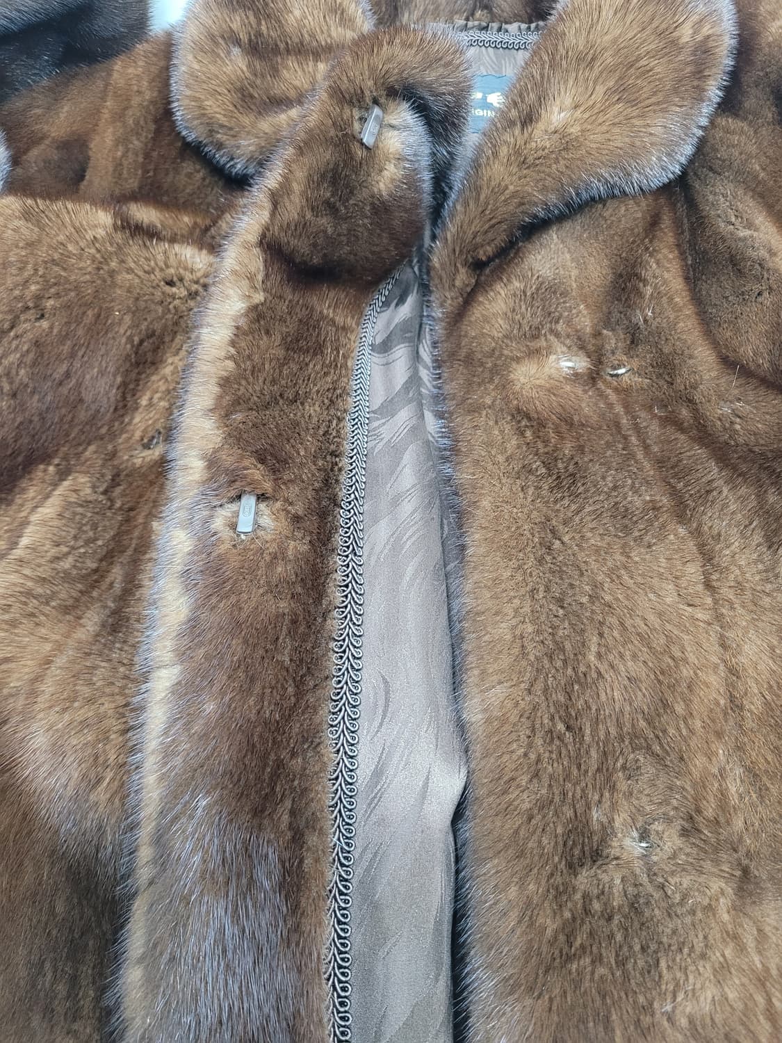 삼화모피 아메리칸레전드 밍크 코트 / 여 94-102-165
 상품이미지6