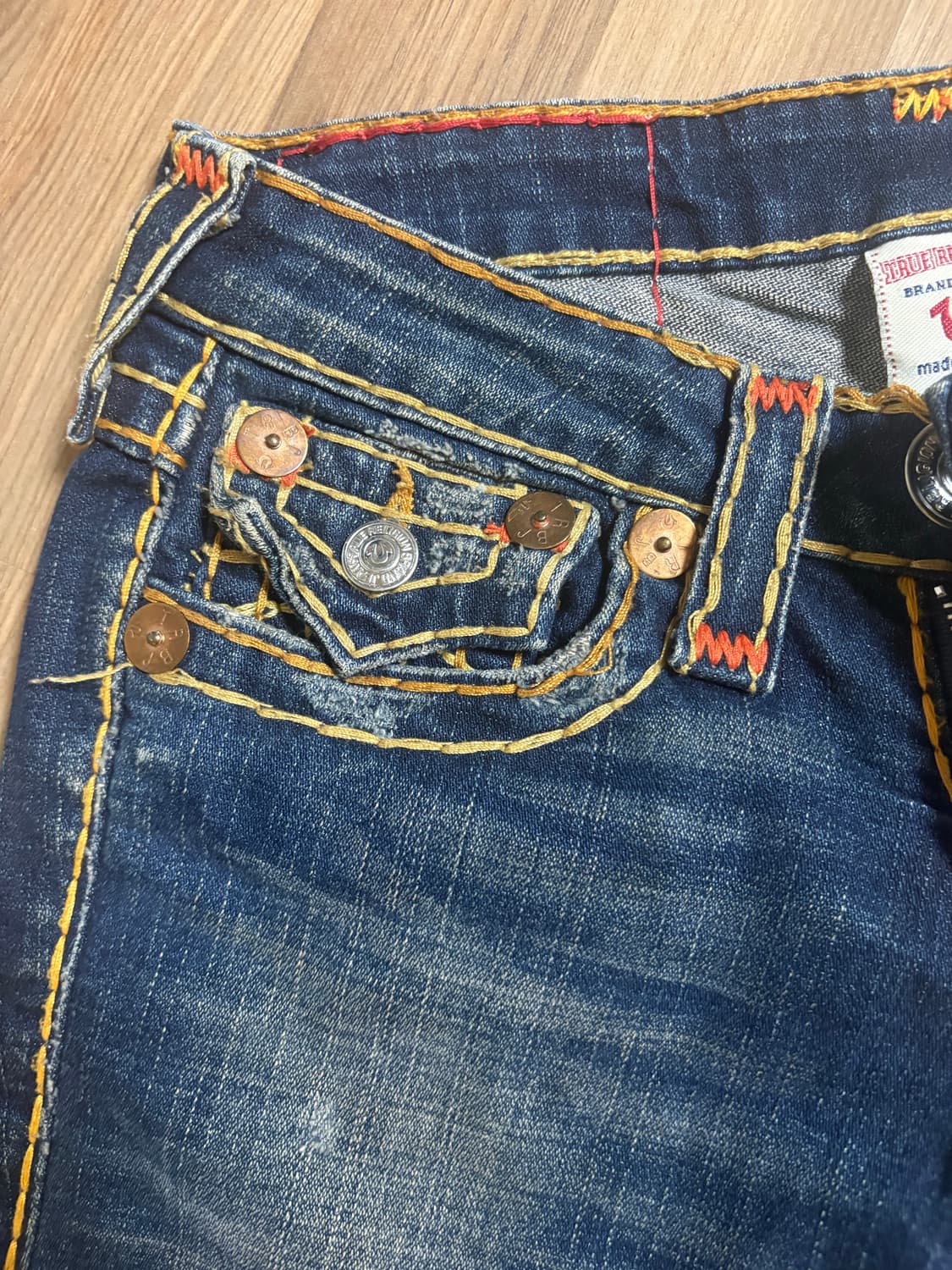 [24] 트루릴리젼 조이 부츠컷 청바지 상품이미지5