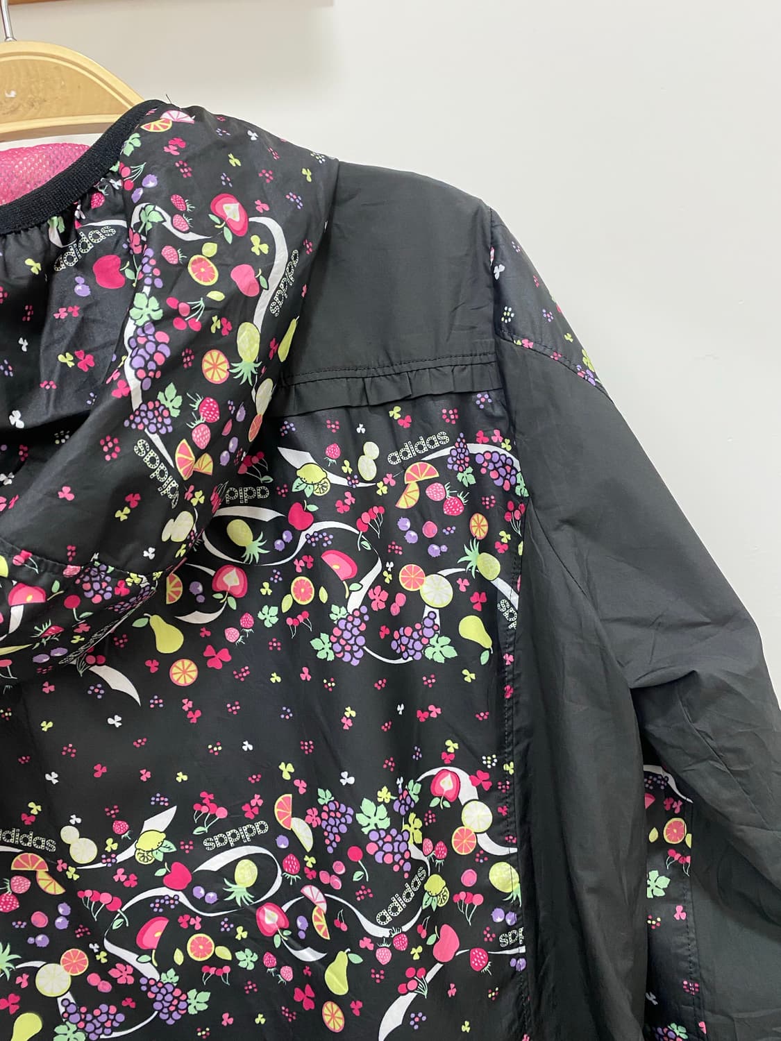 Vintage Adidas Floral Jacket 상품이미지7