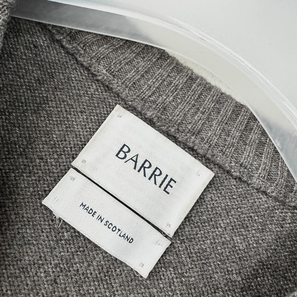 배리 2023 3D 로고 캐시미어100 니트 상품이미지3