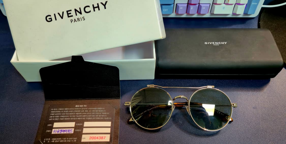 지방시 Givenchy GV7079/S 선글라스 상품이미지1