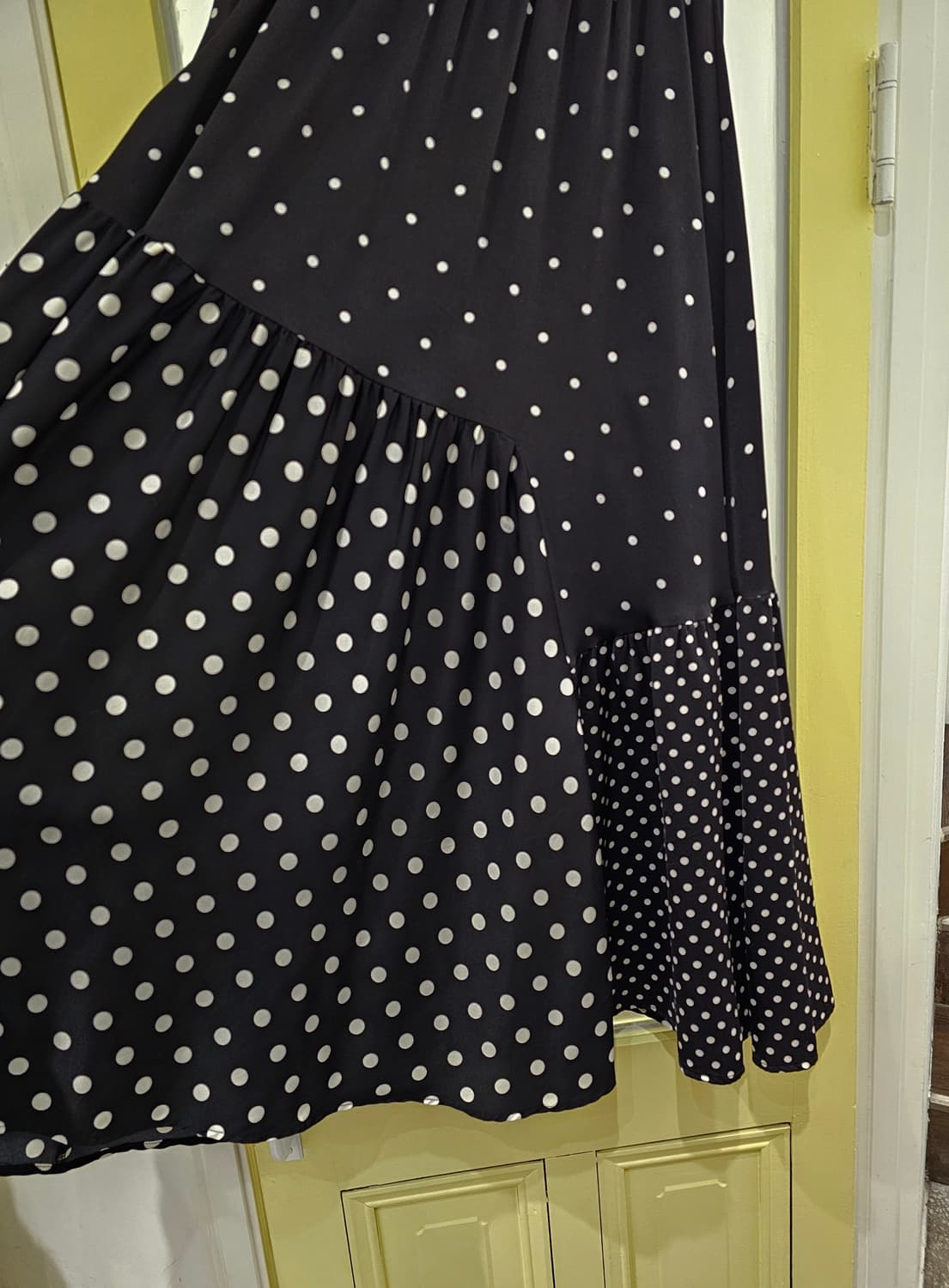 Beardsley 도트 밴딩 절개 롱스커트 상품이미지3