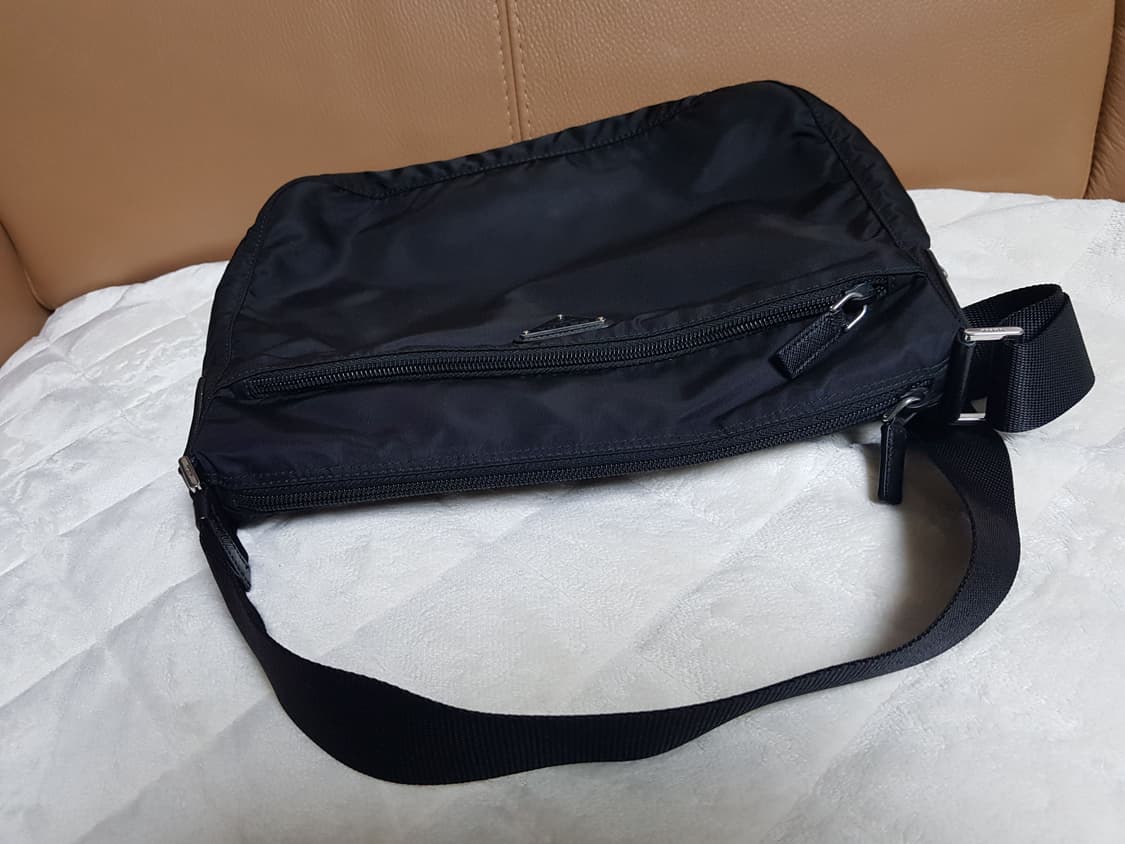 프라다 삼각로고 나일론 숄더백 크로스백 블랙 1bc421 상품이미지6