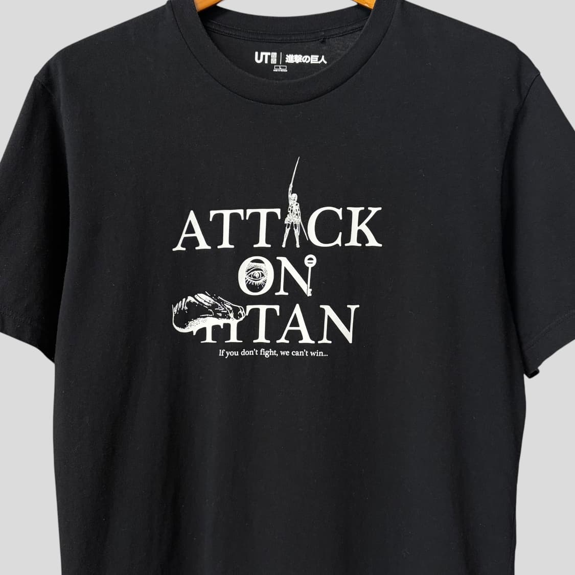 (L)유니클로 진격의 거인 반팔티셔츠 상품이미지2