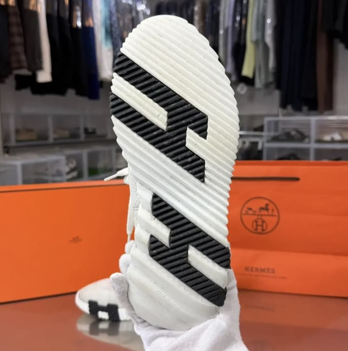 정품] 에르메스 트레일 스니커즈 라이트 그레이 260 풀구성품 상품이미지4