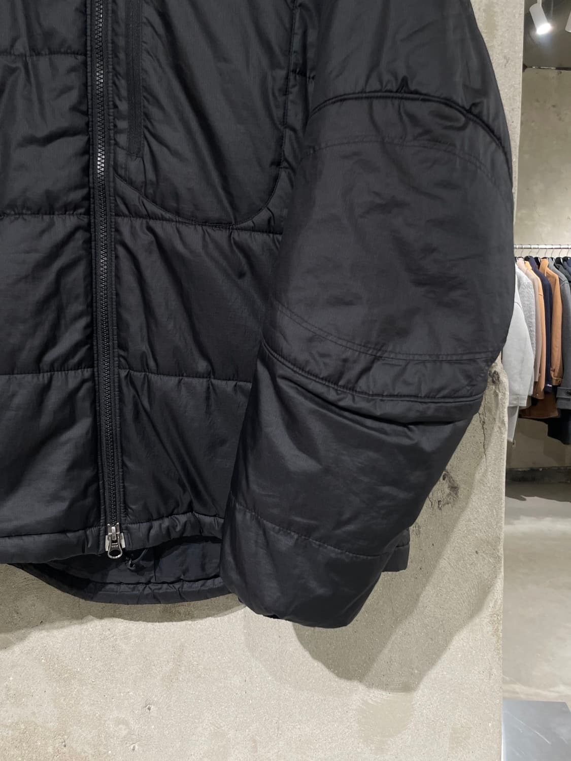 파타고니아 00s 블랙 프리마로프트 다스 파카 상품이미지5