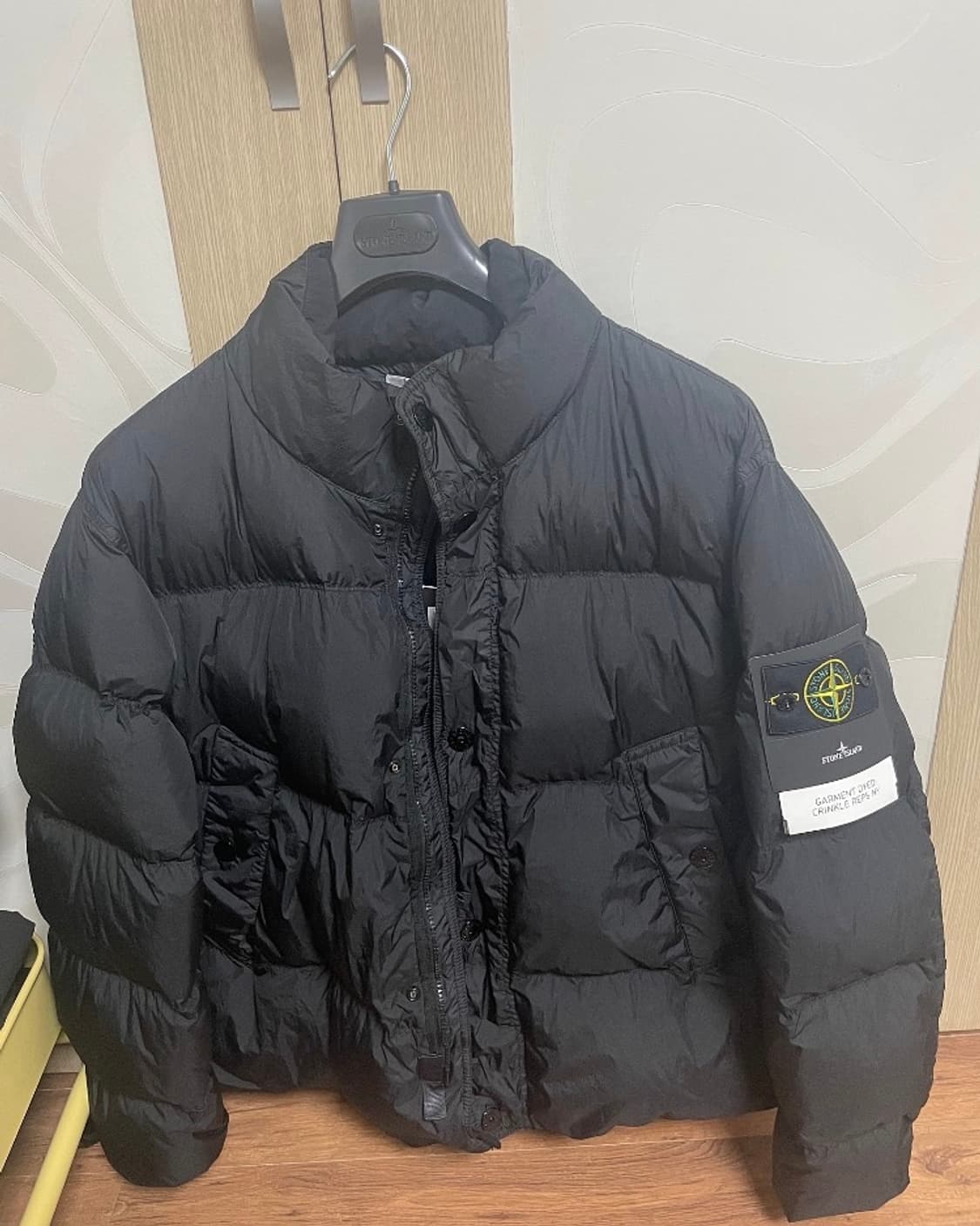 25fw 스톤아일랜드 크링클랩스 상품이미지1