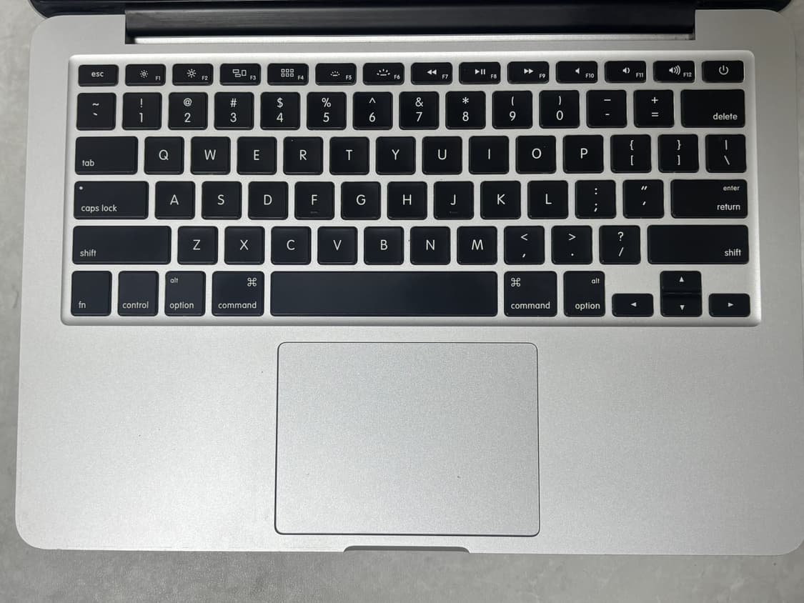 맥북 프로 2015 13인치 영자판 (충전기 포함) 상품이미지2