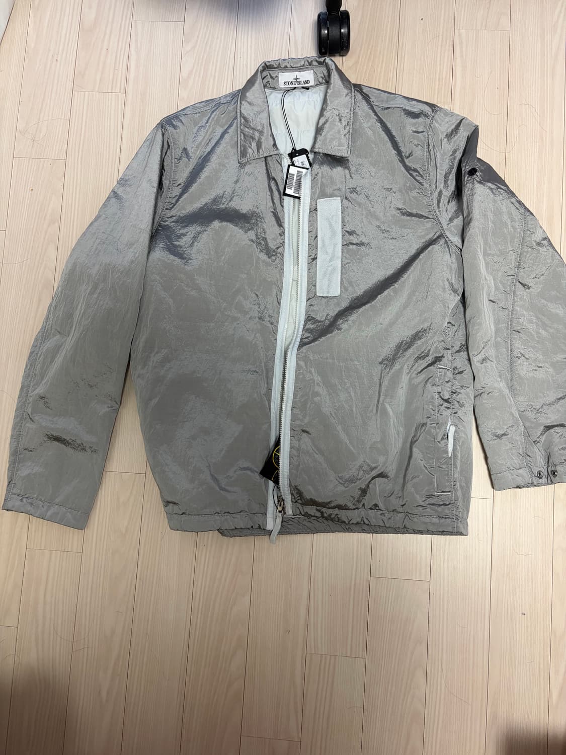 스톤아일랜드 나일론 메탈 에코닐 프리마로프트 자켓 판매 합니다 상품이미지1