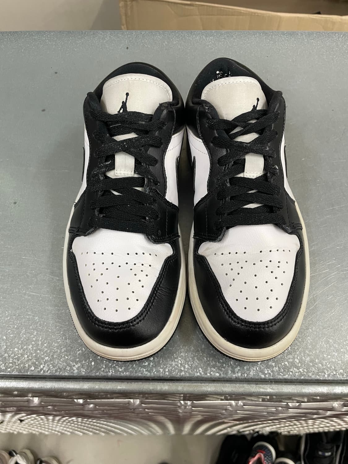 나이키 조던 1 로우 블랙 앤 화이트 240 상품이미지5