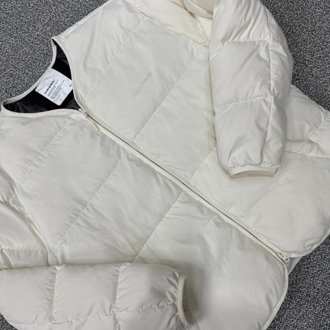 코드그라피 남여공용 경량 패딩 자켓 상품이미지2