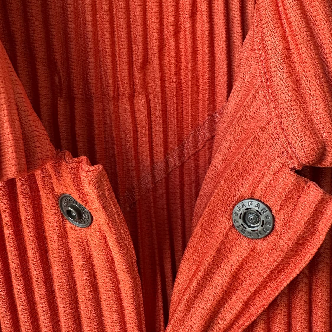 이세이 미야케 옴므 플리세 오버사이즈 플리츠 코치 자켓 오렌지 2사이즈 상품이미지7