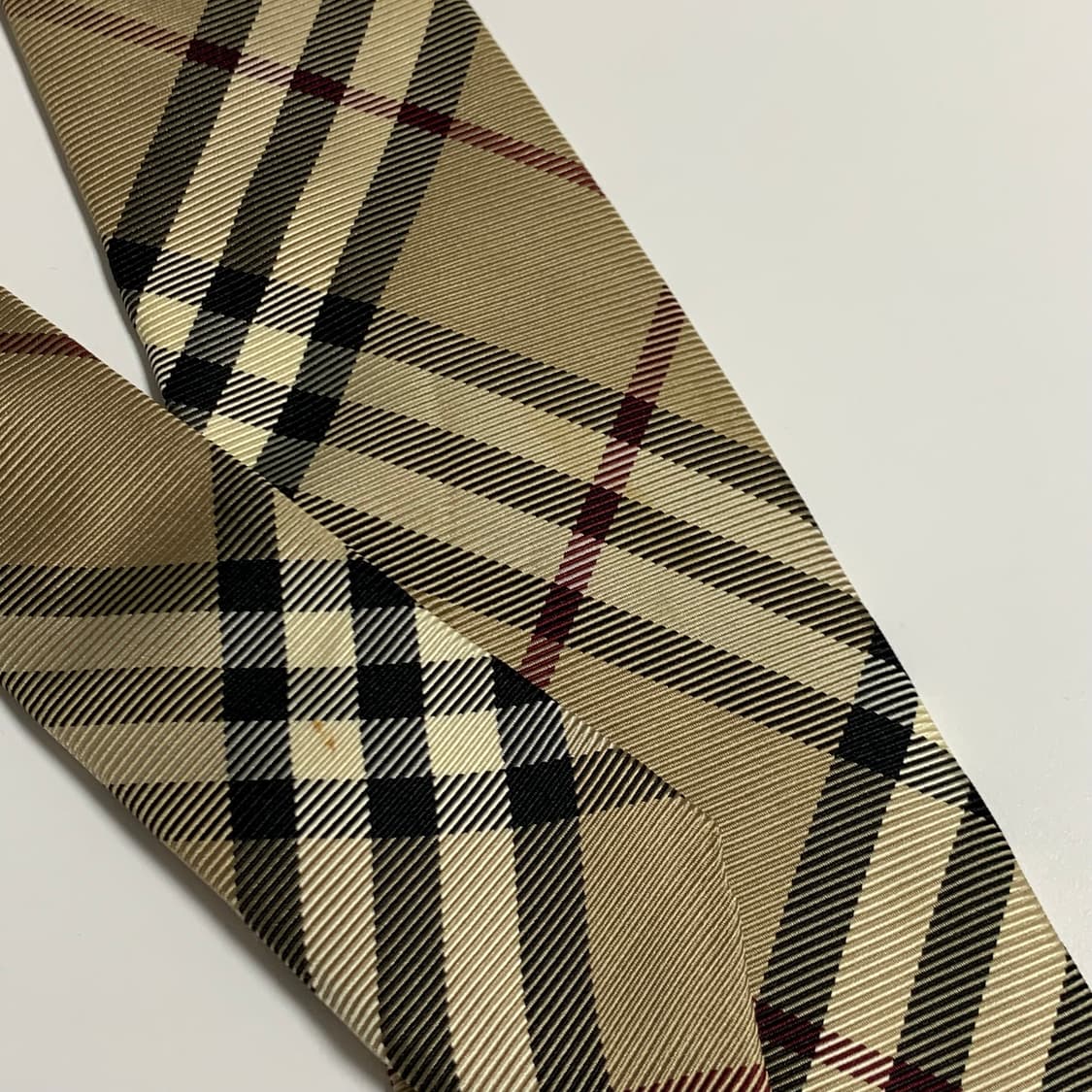 버버리(BURBERRY) 노바체크 넥타이 명품 100실크 A등급 9cm 상품이미지10