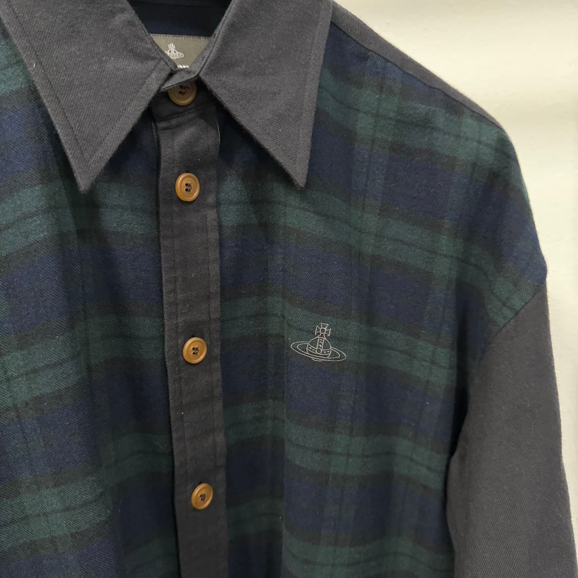 비비안웨스트우드 디테일드 체크 플란넬 포켓 빅 클래식 셔츠  상품이미지5