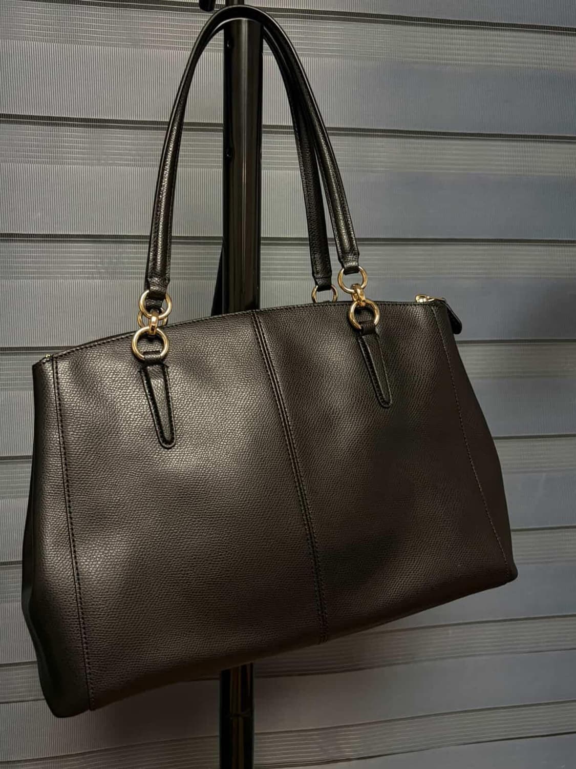 새상품 정품 코치 블랙 레더 숄더백 토트백 상품이미지2